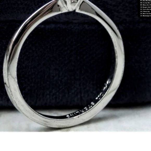 STOLEN NOT FOR SALE!!! Avon Sterling Silver with brilliant CZ Vintage! - Picture 5 of 6